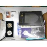 Britannia silver proof silver coin & £5 coin set case & coa, silver 320 coin,