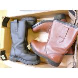 JCB branded rigger boots together with similar brown items, size 7