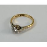 Ladies 18ct yellow gold and platinum set solitaire diamond ring. Sone approx. 1/5ct or 20 points.