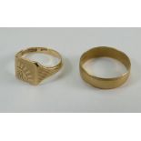 9ct gold signet ring with initial & wedding ring. Gross weight 5.