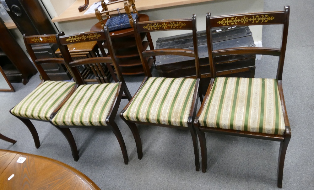Set of 8 mahogany Regency bar back dining chairs with gilt leaf inlay including 2 carvers (8)
