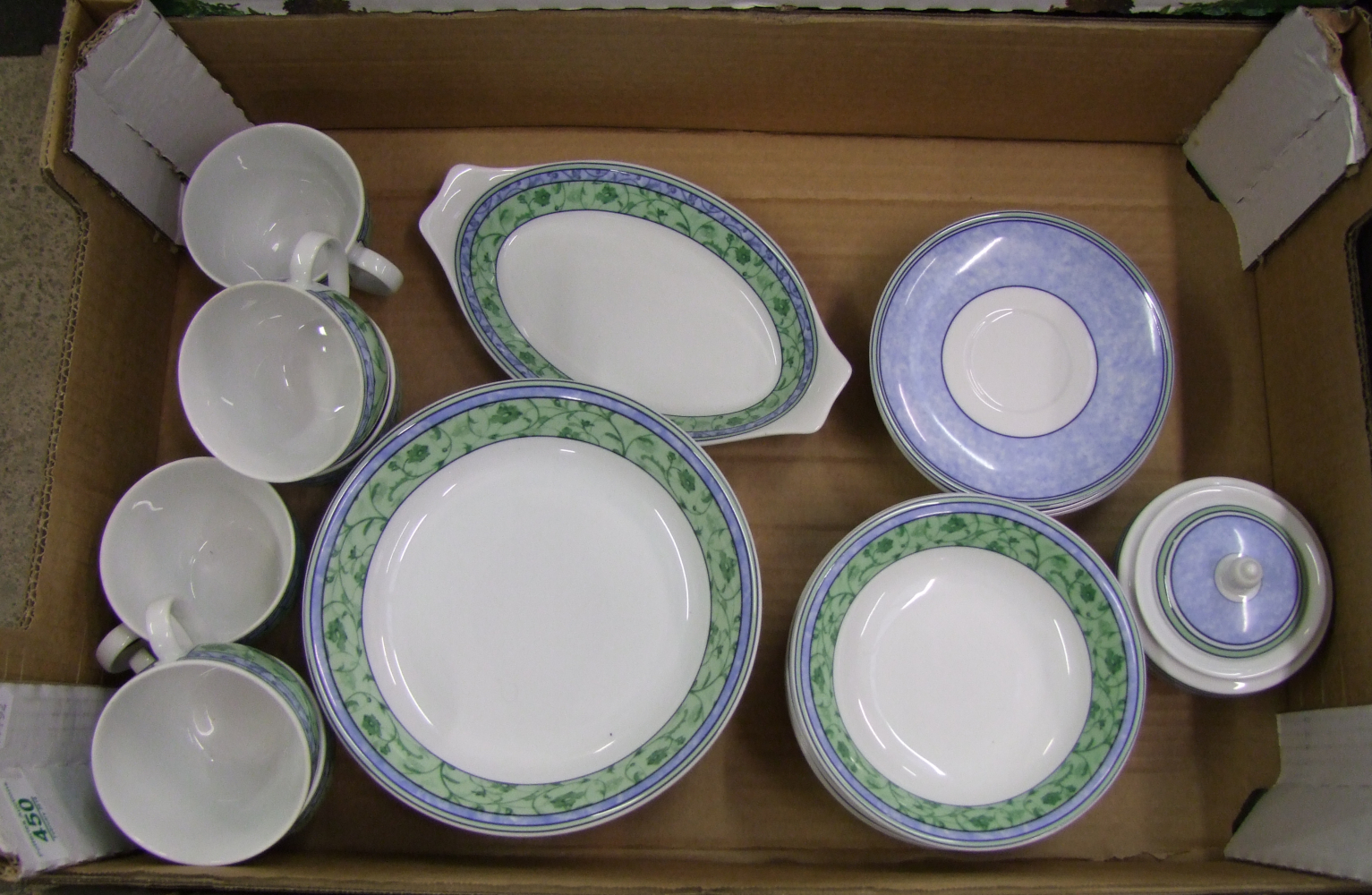 Wedgwood watercolour pattern dinnerware - 6 x large bowls, 5 smaller bowls, 6 x cups and saucers & 2