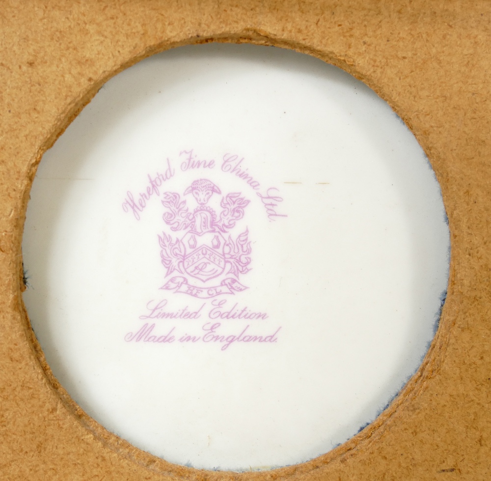 Hereford Fine China oval plaque handpain - Image 3 of 3