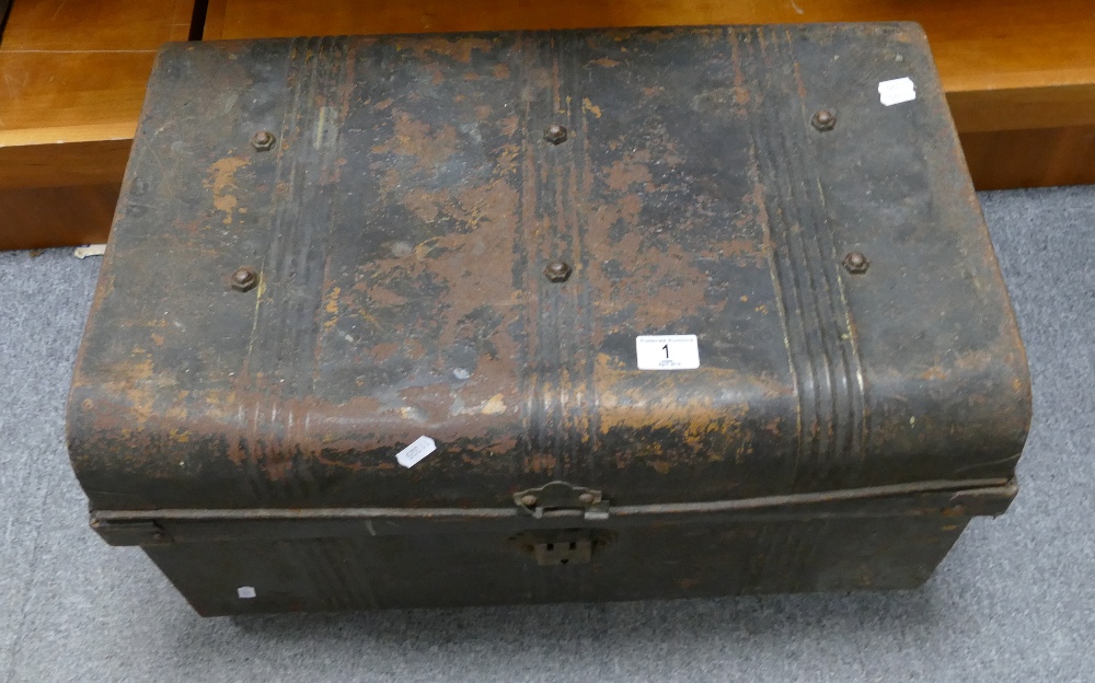 A large mixed collection of items to include a vintage tin trunk in original scumble, - Image 2 of 4