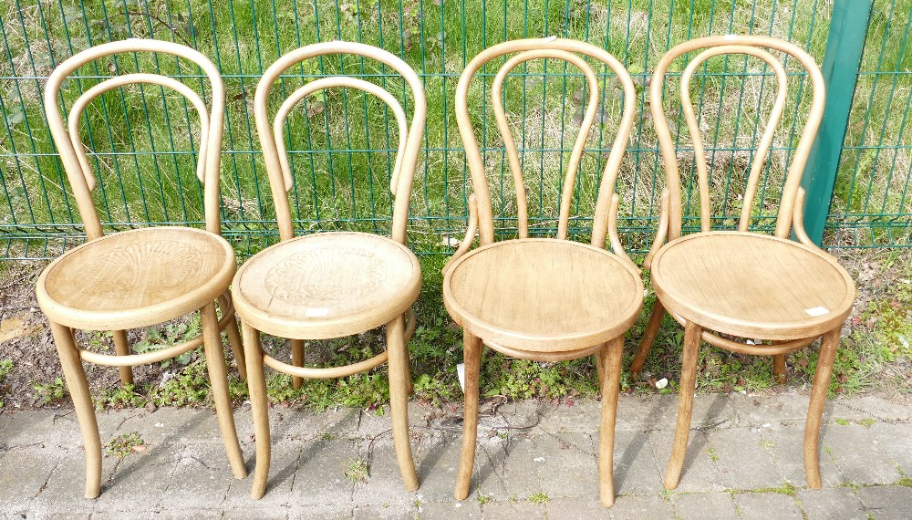 set of four vintage bentwood bistro chairs :