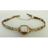 Avia ladies 9ct wristwatch: with rolled gold bracelet.