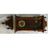 Edwardian Oak cased wall clock: A quality oak cased Vienna wall clock,