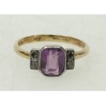 9ct gold Amethyst ring: Ring c1920's size J/K, 2grams.