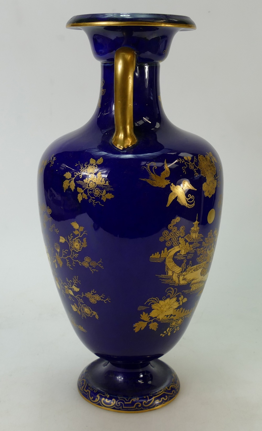 Large Cauldon Vase: Cauldon vase with gilt decoration. 34cm high. - Image 5 of 6