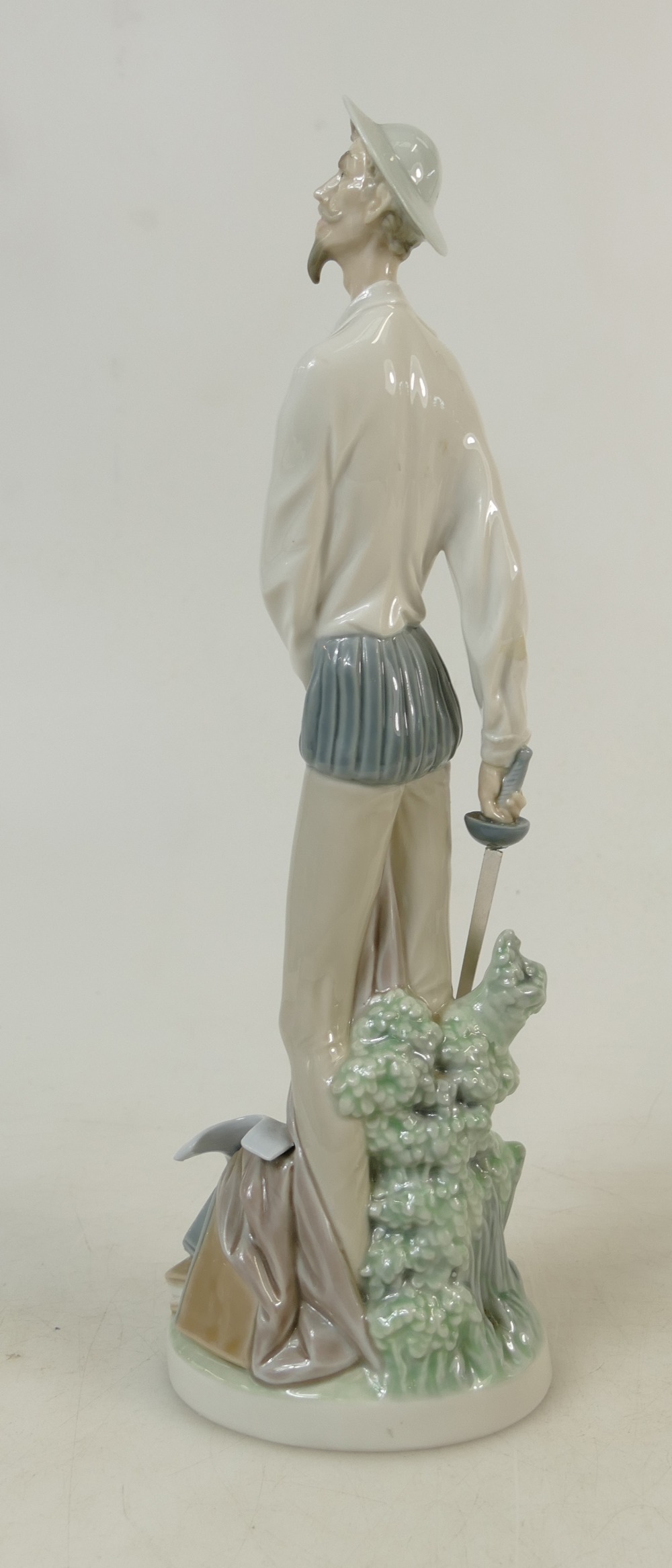 Lladro figure titled 'Don Quixote Standing with Sword': LLadro model 4854, height 31cm. - Image 4 of 5