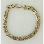 9ct gold bracelet: Ladies 9ct gold bracelet, badly damaged. Gross weight 8.7g.