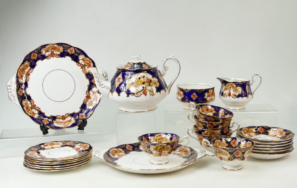 Royal Albert Heirloom patterned tea set: Heirloom tea set by Royal Albert including teapot.