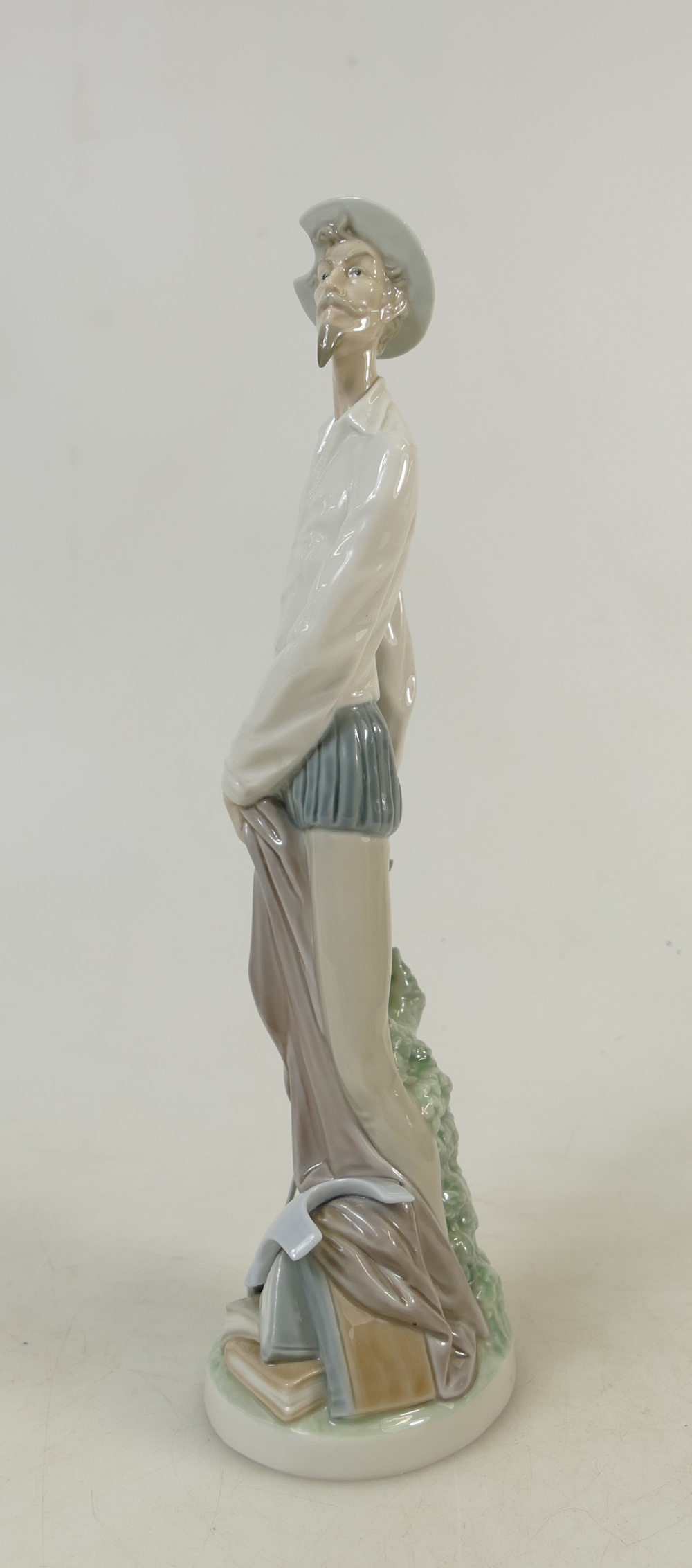 Lladro figure titled 'Don Quixote Standing with Sword': LLadro model 4854, height 31cm. - Image 5 of 5