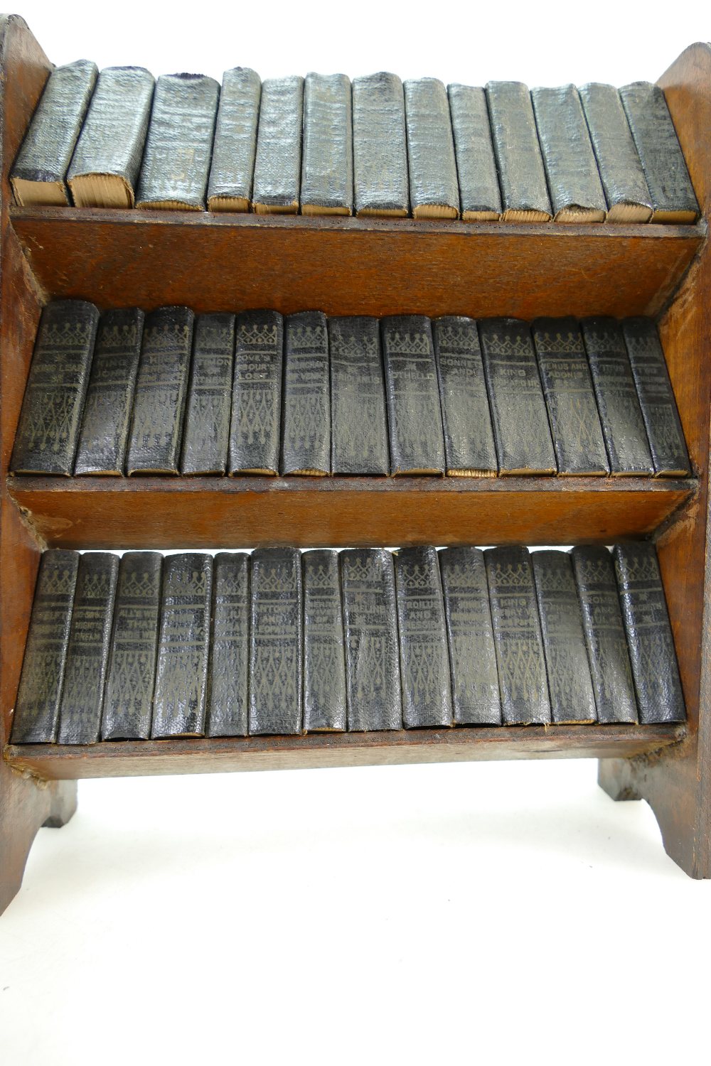 Shakespeare 40 x miniature volumes: Volumes housed in small wooden mini bookcase, - Image 4 of 4
