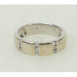18ct white gold Diamond wedding band / ring: Ring size N/M, 4.6grams.