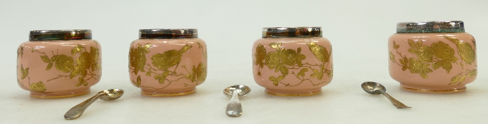 Pinder & Bourne cased 19th century pottery Salt Cellars: Salt Cellars with raised gilt decoration - Image 4 of 5