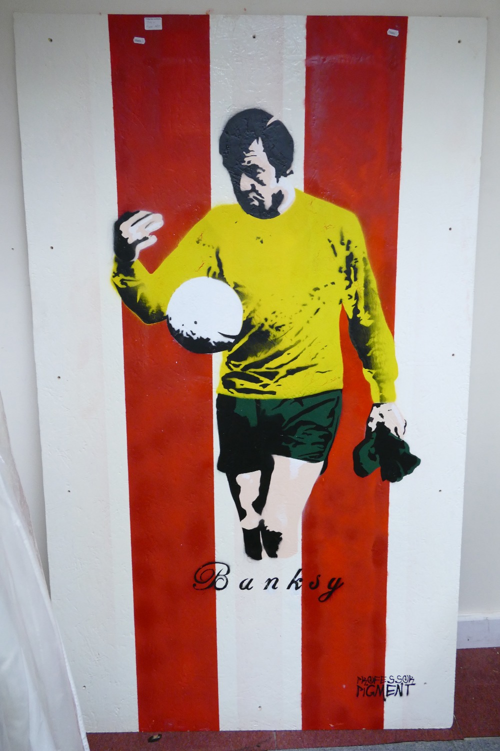 Giant size Graffiti style painting of Gordon Banks: Painting titled 'Banksy' by Stoke on Trent's