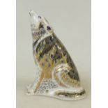 Royal Crown Derby Paperweight Wolf: Paperweight with gold stopper.