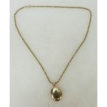 9ct gold rope twist neck chain & locket: Modern hallmarked gold rope chain 50cm long approx.