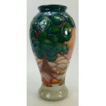 Moorcroft vase in Mamoura design: Vase height 32cm.