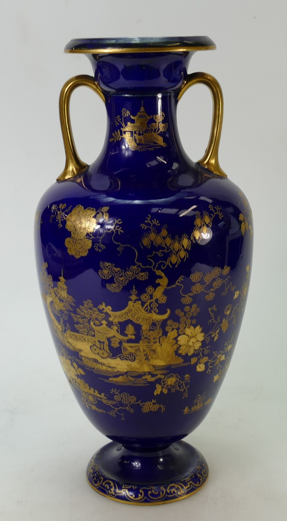 Large Cauldon Vase: Cauldon vase with gilt decoration. 34cm high. - Image 4 of 6