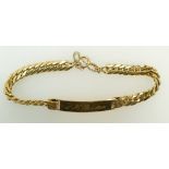 18ct gold identity bracelet: Bracelet with name engraved. 9.5g.