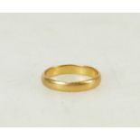 22ct Wedding ring: Ring size M, 3.5 grams.