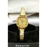 Longines ladies quartz wristwatch: Wristwatch with expandable bracelet (not working).
