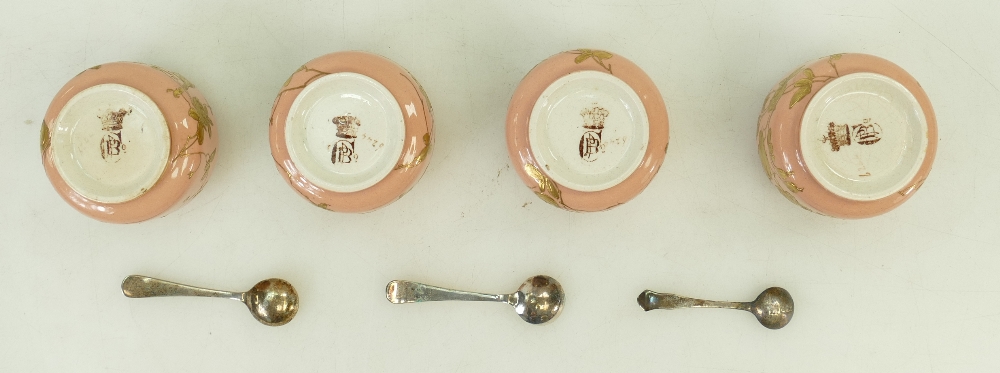 Pinder & Bourne cased 19th century pottery Salt Cellars: Salt Cellars with raised gilt decoration - Image 2 of 5