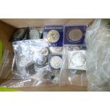 Collection assorted UK coins: Group of UK coins including modern crowns inc 1935,