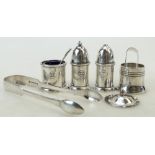 Mappin & Webb silver plated condiment set with Royal Doulton logo: Silver plated condiment set that