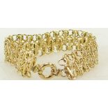 9ct gold Ornate Bracelet 9 grams: