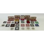 Collection of Coins: Collection of coins including 2 x silver crowns (boxes & COA) IOM 1977 crown &