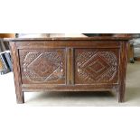 Oak Coffer: An 18th century oak coffer / blanket box 106cm x 45cm x 59cm high.