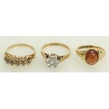 3 x 9ct gem set Rings 9.1g gross: 3 x 9ct gem set rings 9.