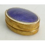 Guilloche enamel oval snuff box: Measuring 73mm wide, enamel & gilt metal.
