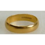 22ct gold wedding band,6.6 grams.