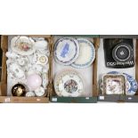 A mixed collection of items to include: Wedgwood Queens ware dinner plates,