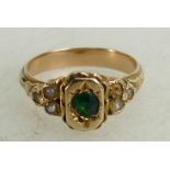 18ct gold ring set with green stone and seed pearls, size M,4 grams.