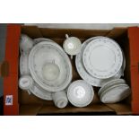 Royal Doulton Angelique pattern Dinner ware to include: dinner plates, cups & saucers,