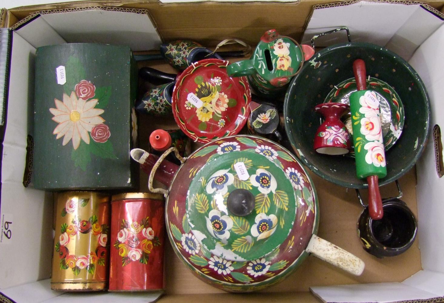 A collection of canalia items: to include large kettle, jugs, wooden box (1 tray)