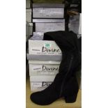 A quantity of boxed Divine ladies Chelsea boots, together with different style boots (8).