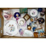 A mixed collection of items to include Pendelfin rabbit figures: Wedgwood Kutani Crane plate,