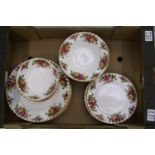 Royal Albert Old Country Roses dinner ware: to include 6 dinner plates, 6 side plates, 6 rimmed soup