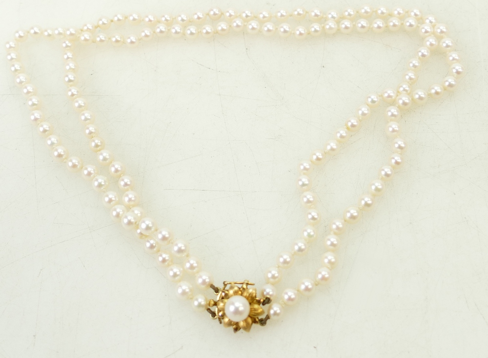 Vintage set of cultured Pearls: A set of - Image 4 of 4