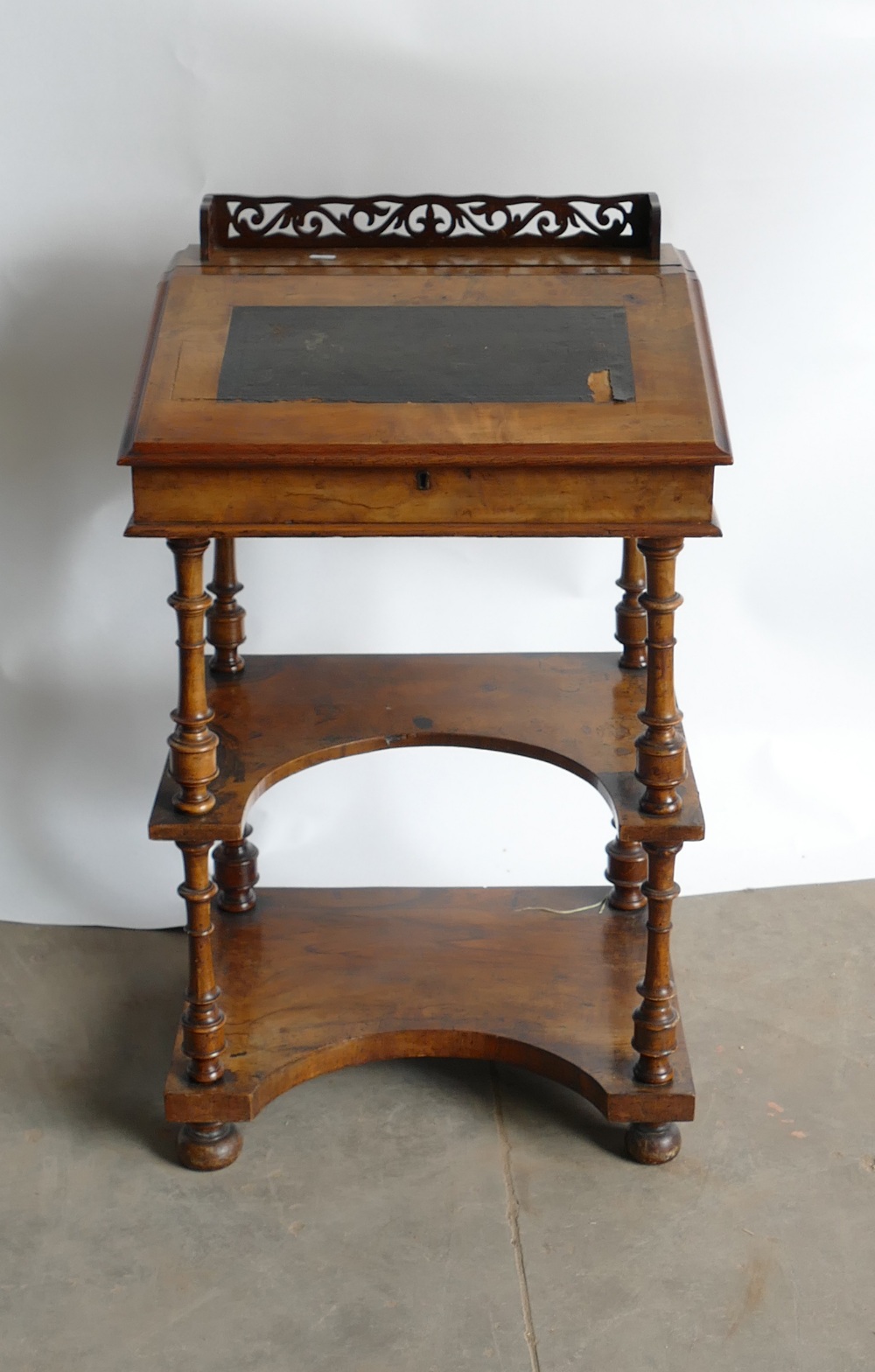 Victorian Walnut Ladies Knee Hole Desk: - Image 3 of 5