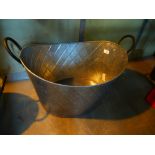 Large oval planter