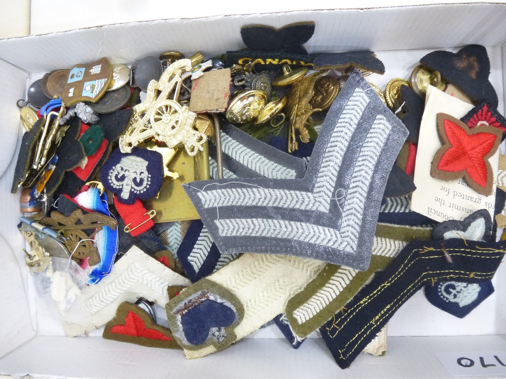 2 Small boxes of mixed items to incl. Military buttons and badges, old caravan club, ladle etc. - Image 4 of 4