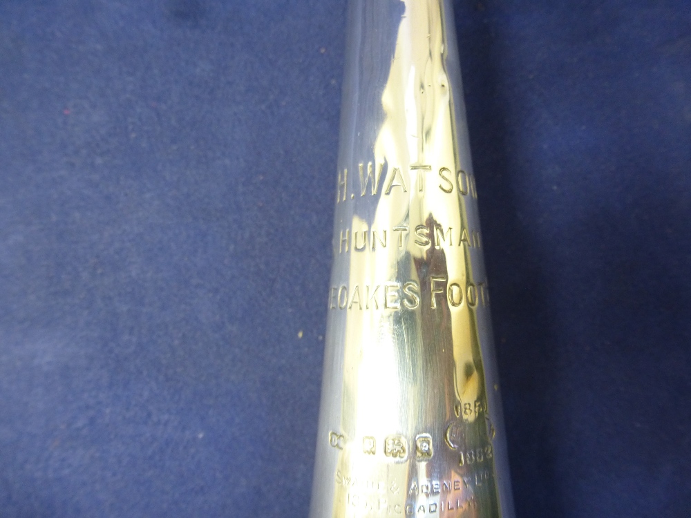 1930 silver hunting horn engraved with inscription 'H.WATSON HUNTSMAN, THE WHITEOAKES FOOT BEAGLES', - Image 2 of 4