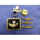 Small quantity of jewellery including a Victorian rectangular micro mosaic brooch depicting bird and